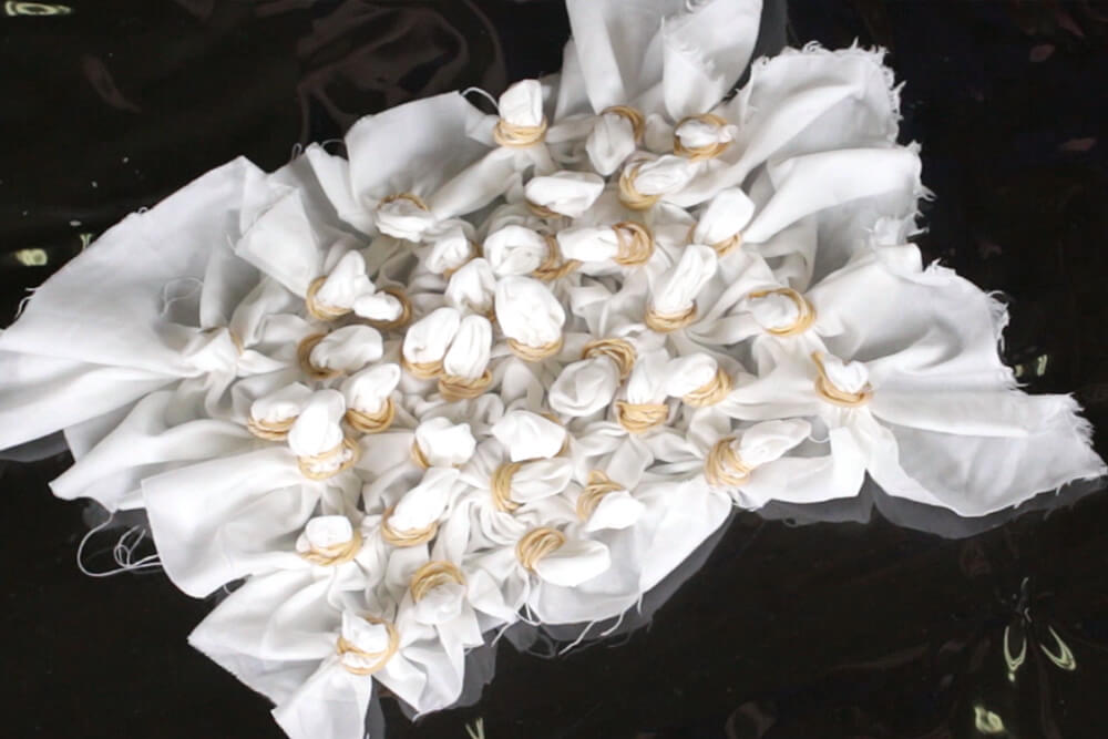 tie dye rubber bands