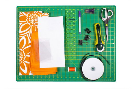 How to Make a Hanging Pocket Organizer Materials