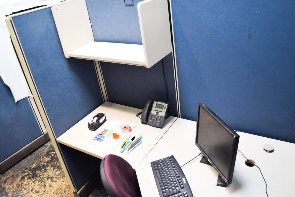 ofs-cubicle-makeover-before