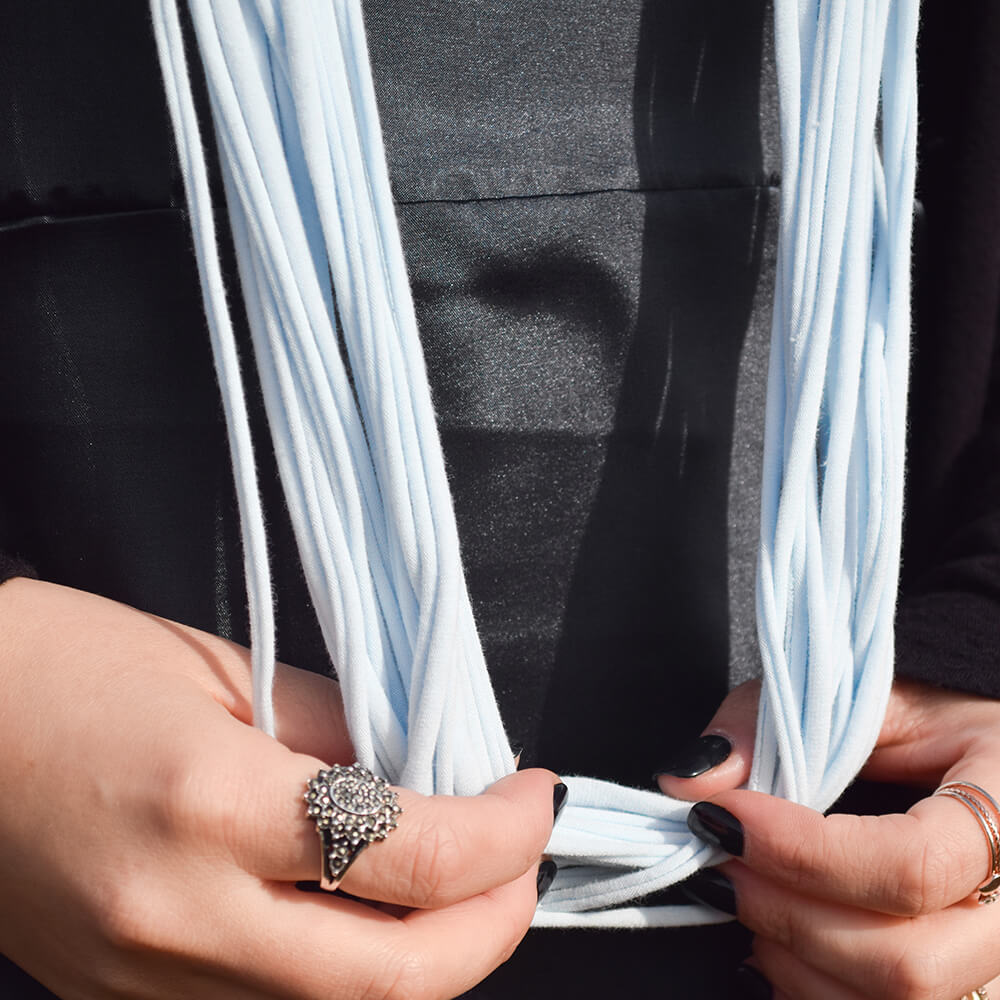 How to Make a No Sew Jersey Scarf - Finished