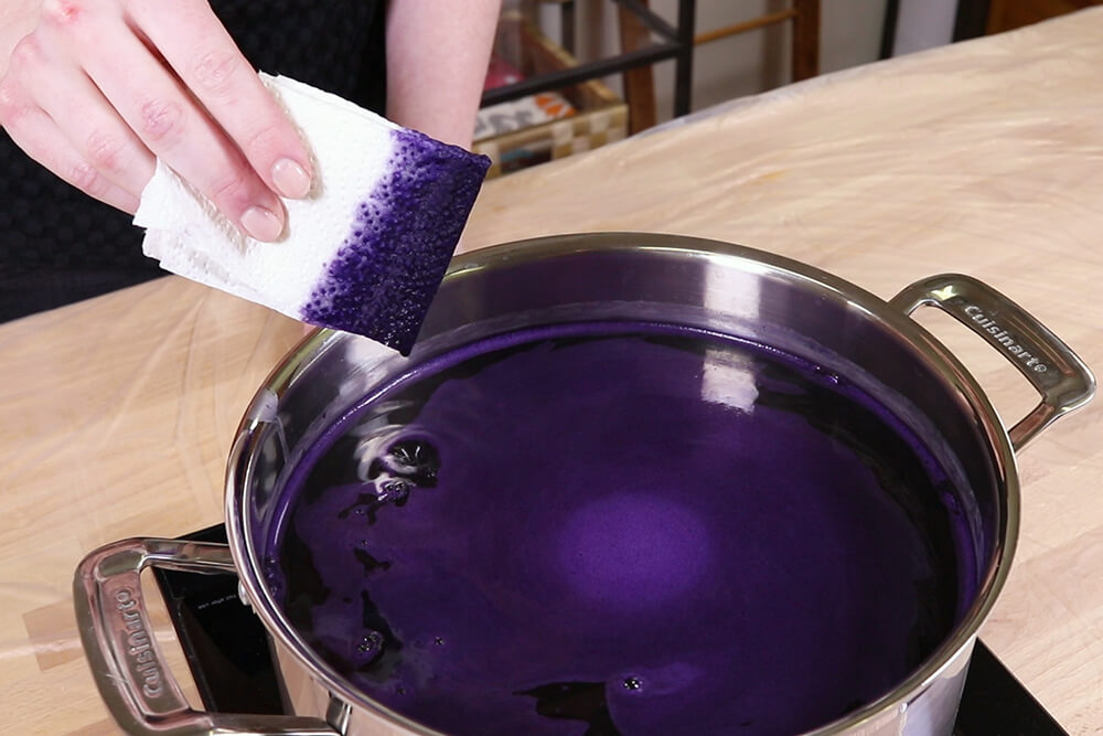 Rit DyeMore - Test with a paper towel