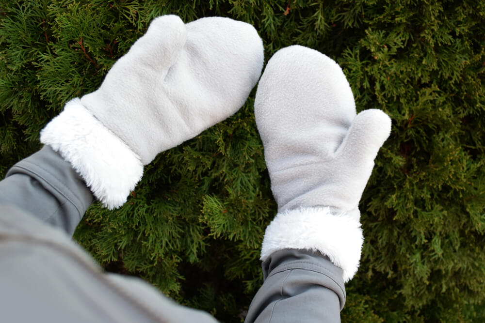 Fleece Mittens with Faux Fur 2