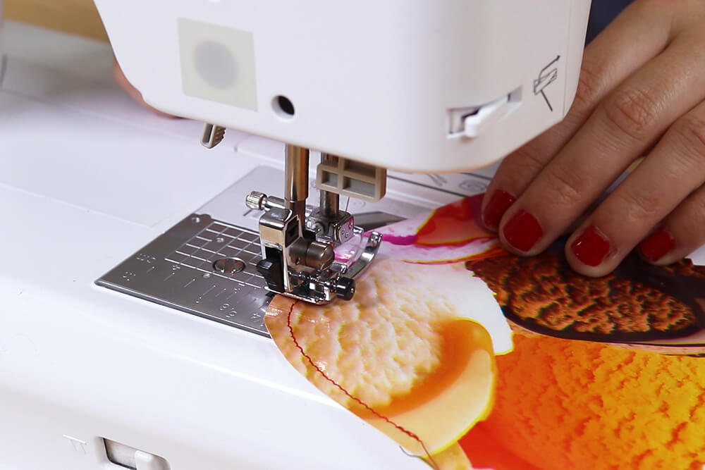 How to Sew Oilcloth