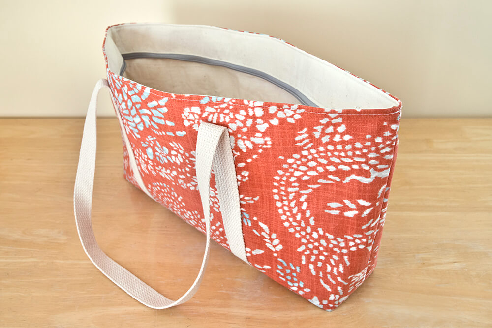 How to Make a Tote Bag with a Zipper
