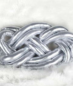 How to Make a Knotted Throw Pillow