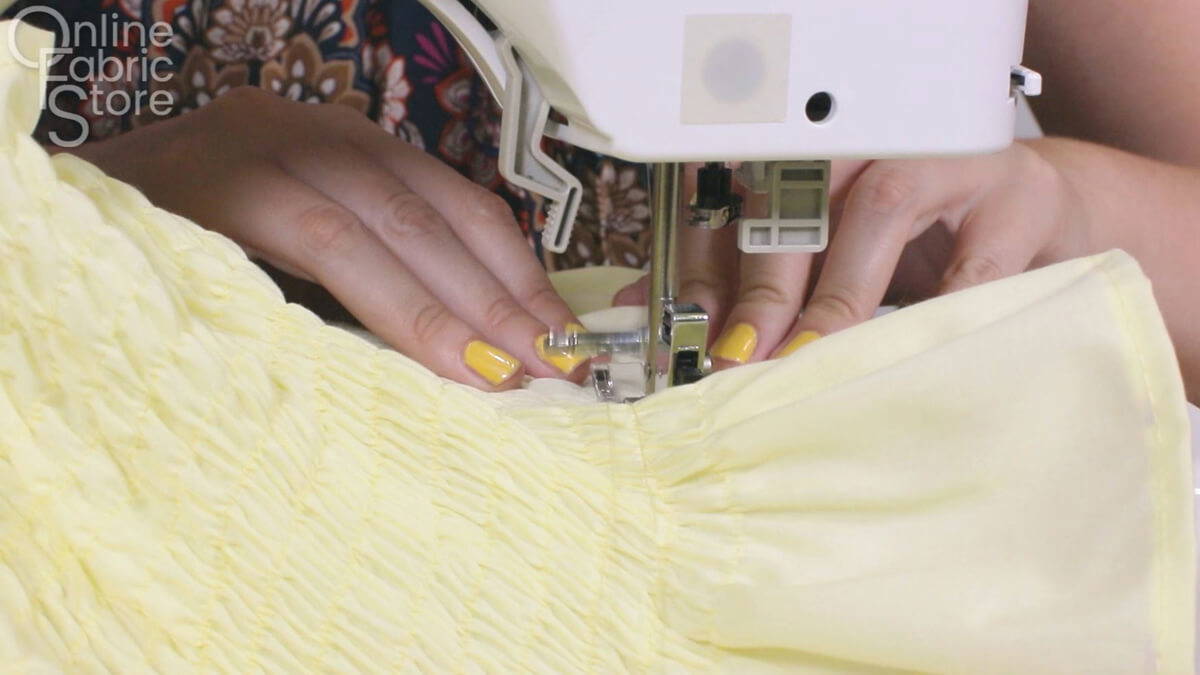 Stretch out the fabric