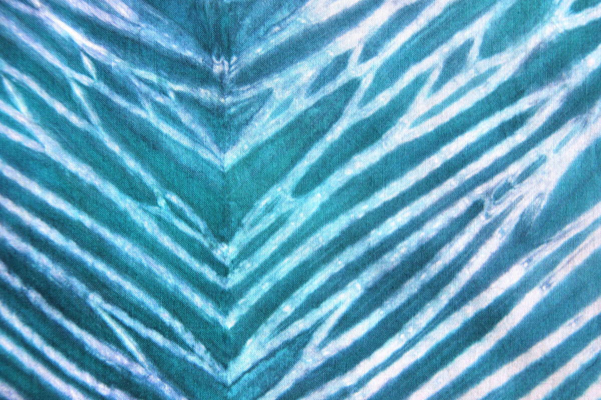 shibori-pole-dyeing-2