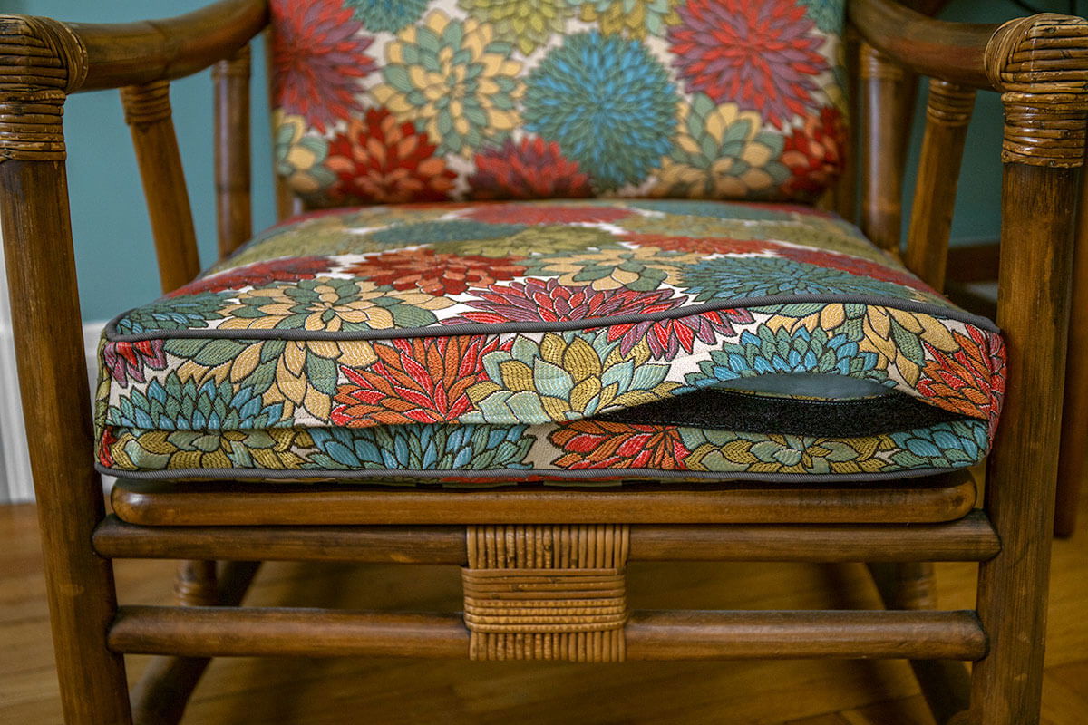 Cushion with Piping