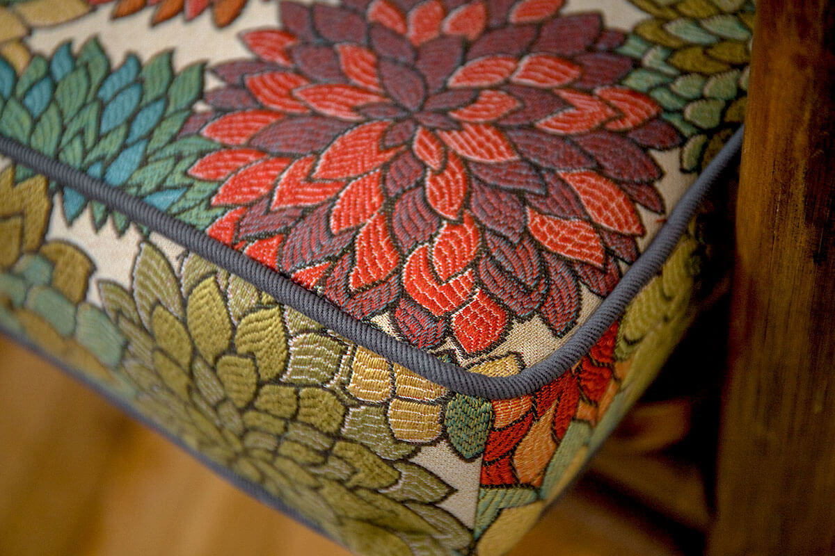 Cushion with Piping