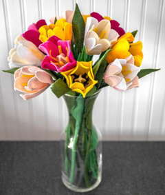 How to Make a Felt Tulip Bouquet